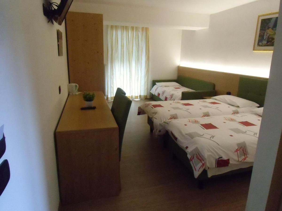 Hotel Garni Festil à Campitello di Fassa Extérieur photo