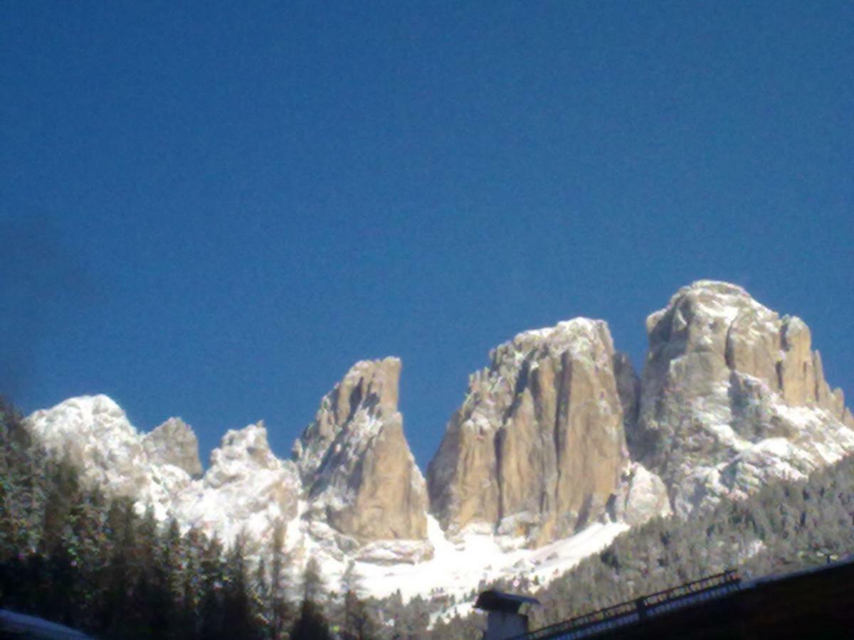 Hotel Garni Festil à Campitello di Fassa Extérieur photo