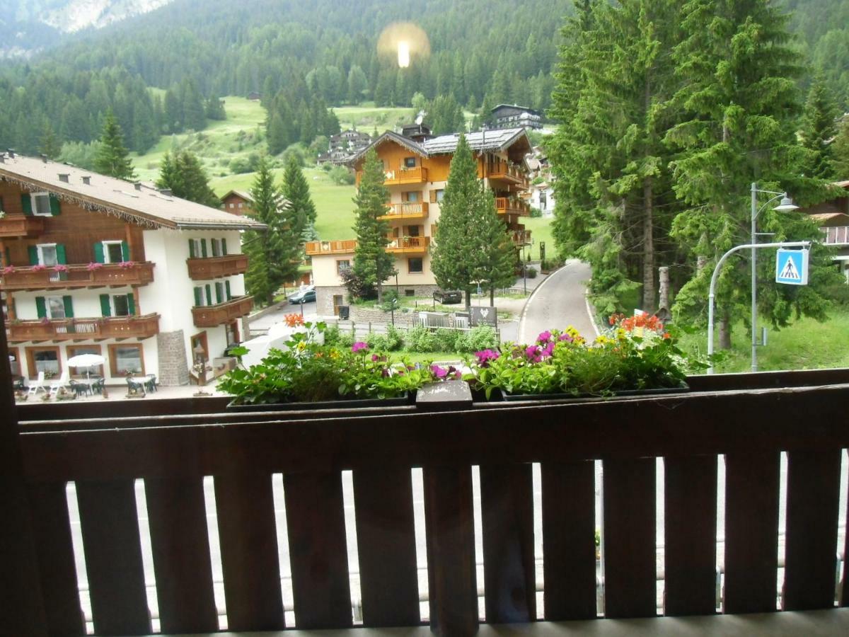 Hotel Garni Festil à Campitello di Fassa Extérieur photo